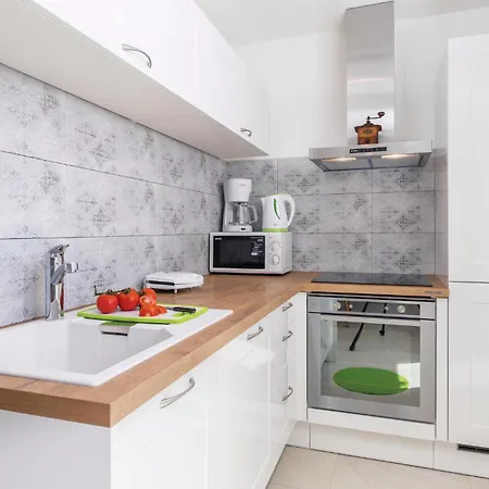 Holiday home Lovely In Duga Uvala